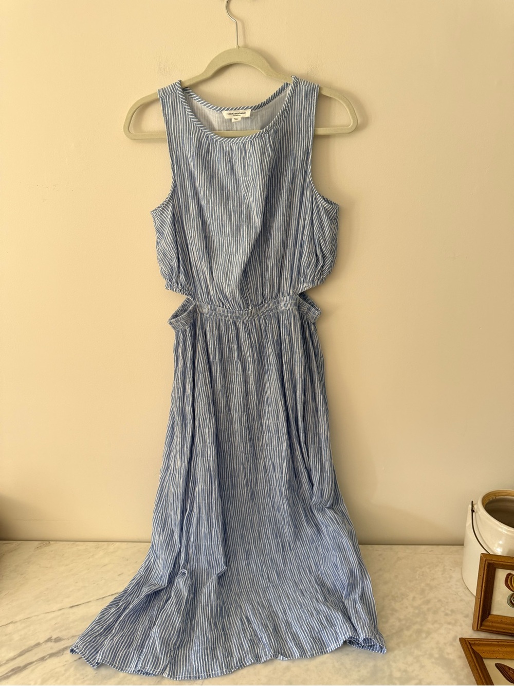 Sleeveless Blue Striped Maxi Dress size n